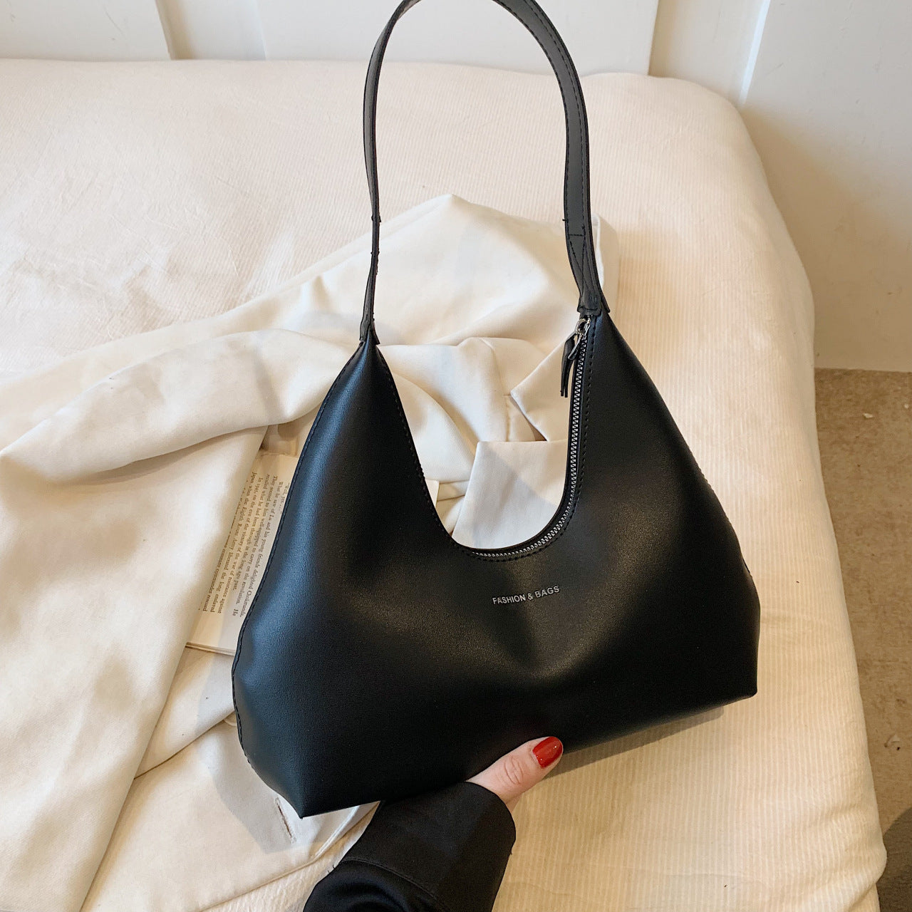 Retro Minimalist Shoulder & Handbag – French & American Style”